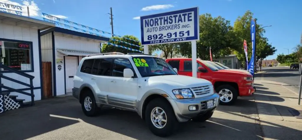 2002 Mitsubishi Montero Limited