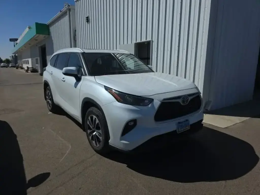 Toyota RAV4 2022 XLE 4dr SUV