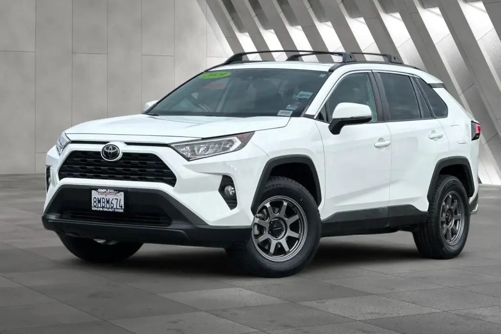 Toyota RAV4 2019 AWD XLE Premium 4dr SUV
