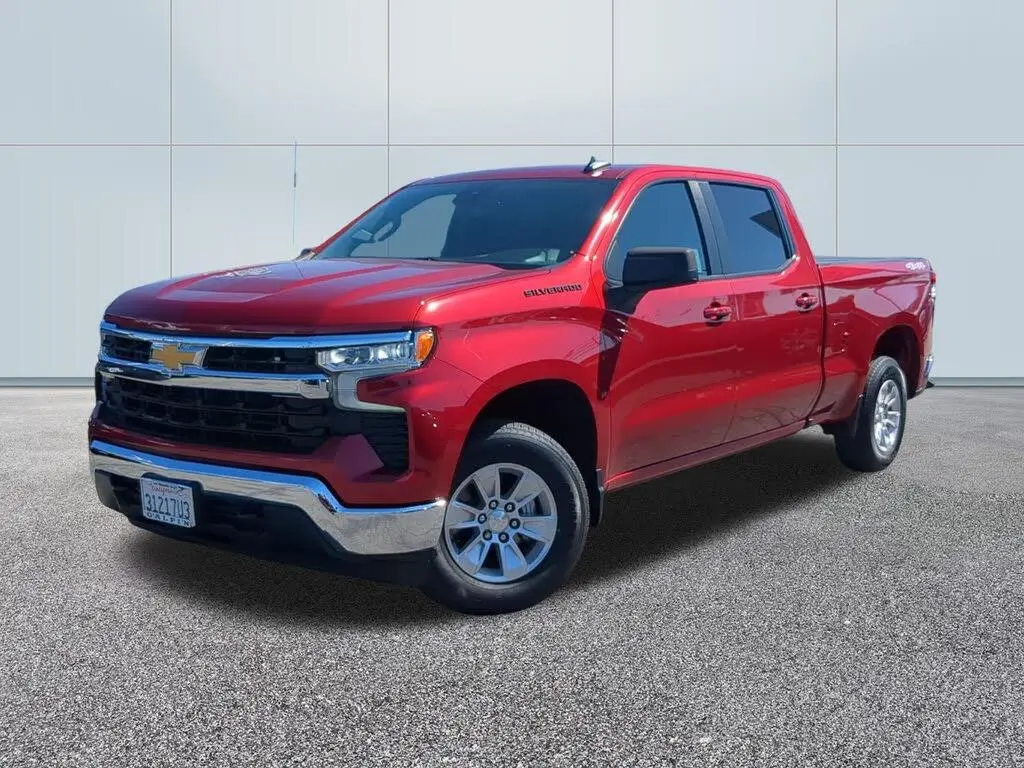Chevrolet Silverado 1500 2023 4x4 LT 4dr Crew Cab 5.8 ft. SB w/1LT