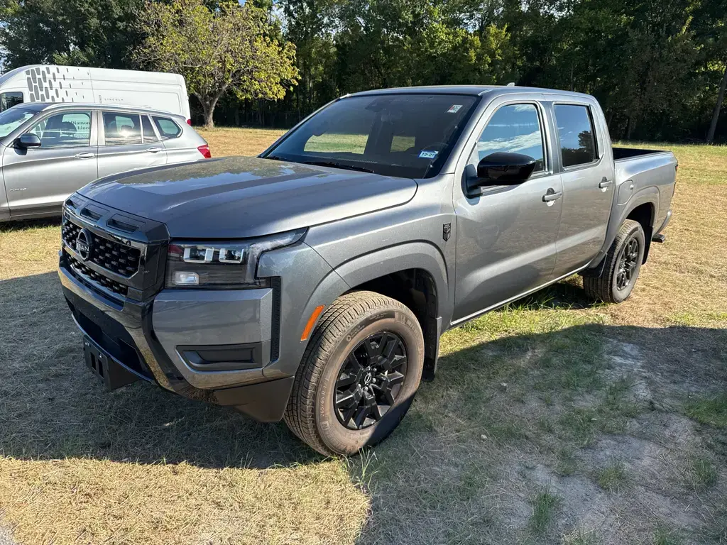 Nissan Frontier 2026 4x4 SV 4dr Crew Cab 5 ft. SB