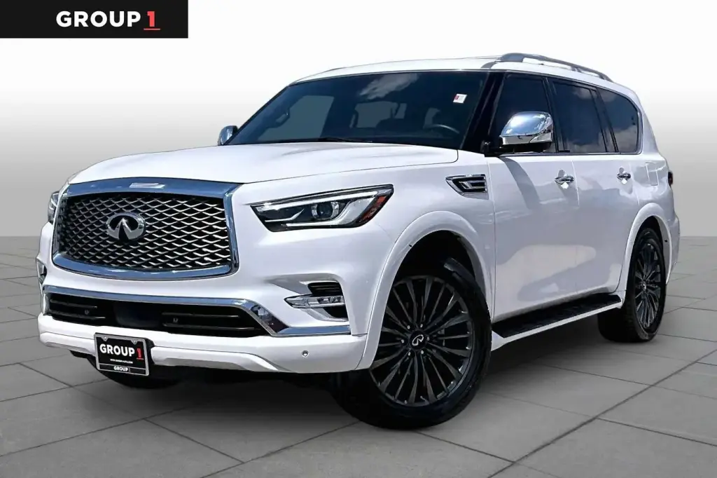 INFINITI QX80 2022 Tracción Total Sensory 4p SUV