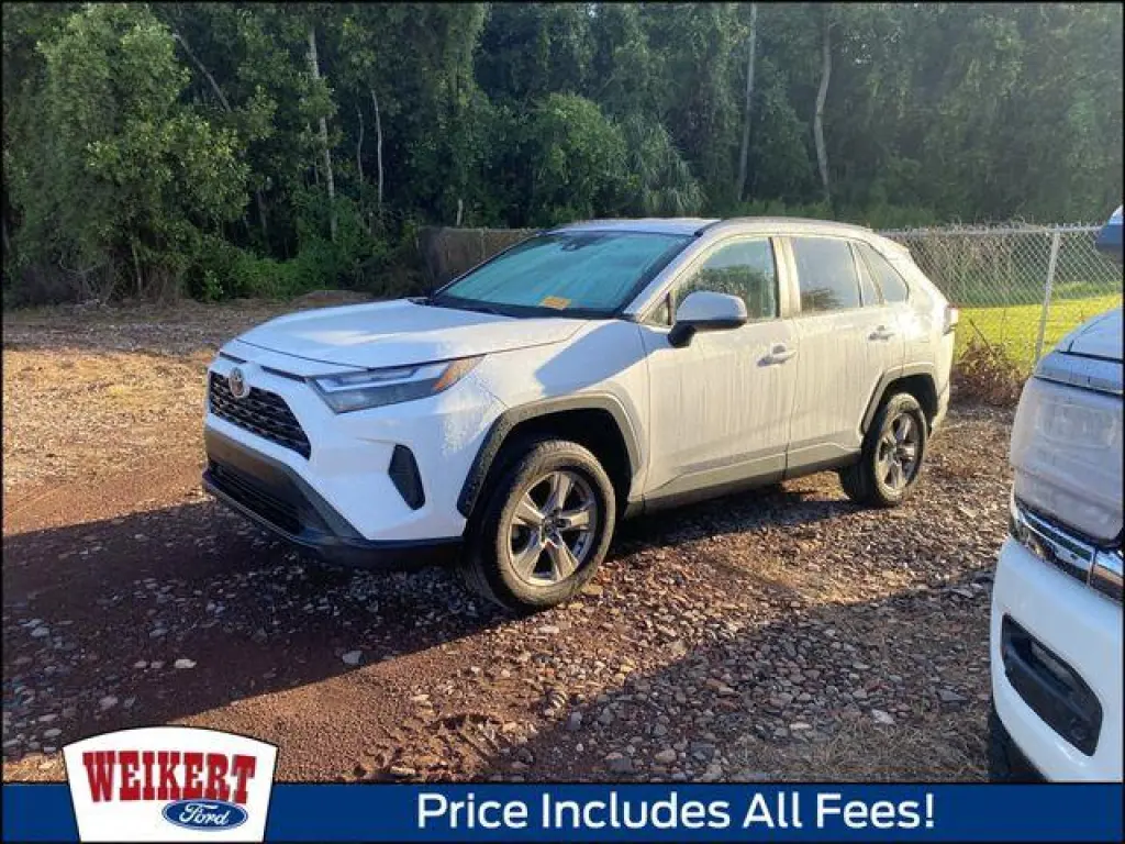 Toyota RAV4 2023 AWD XLE 4dr SUV