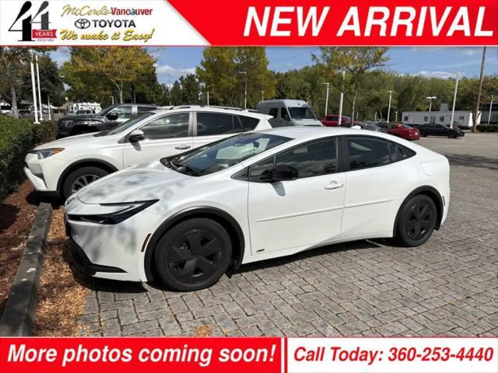 Toyota Prius 2023 AWD LE 4dr Hatchback