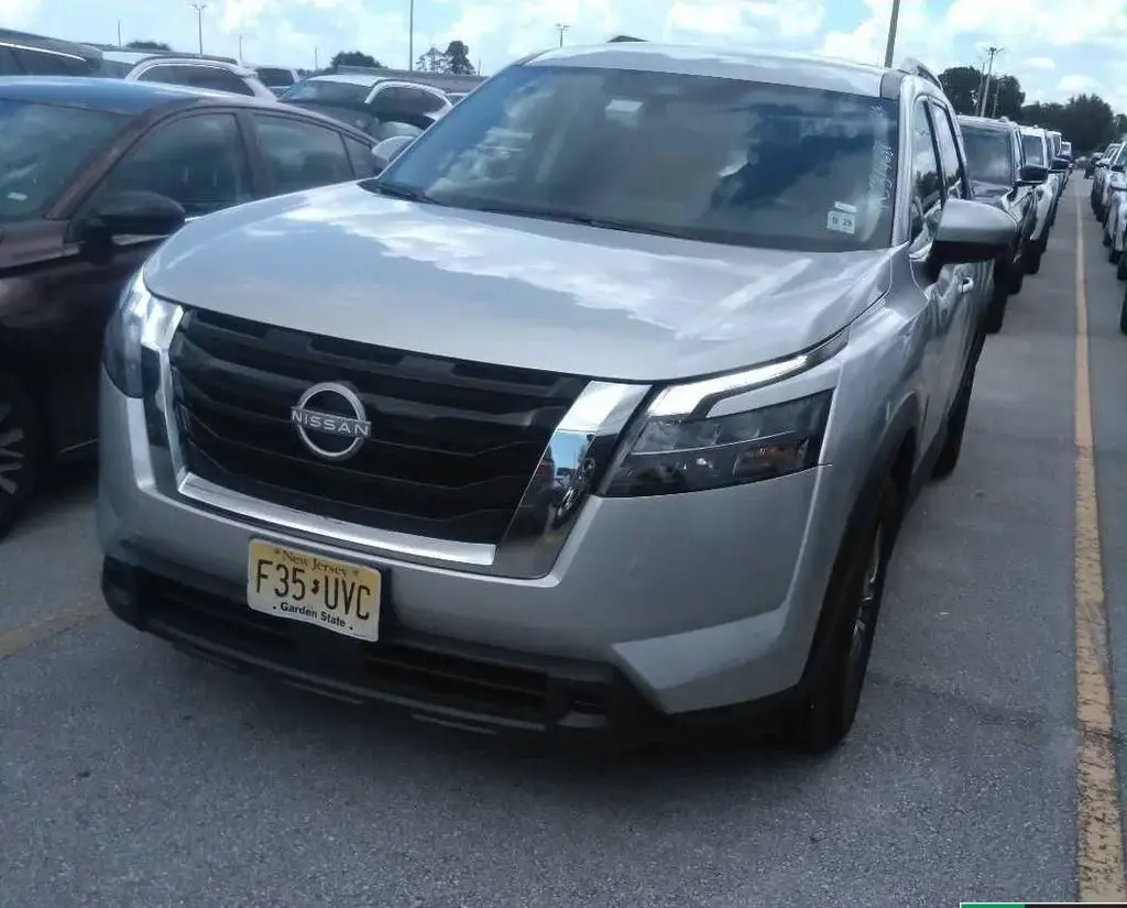 Nissan Pathfinder 2024 SV 4dr SUV