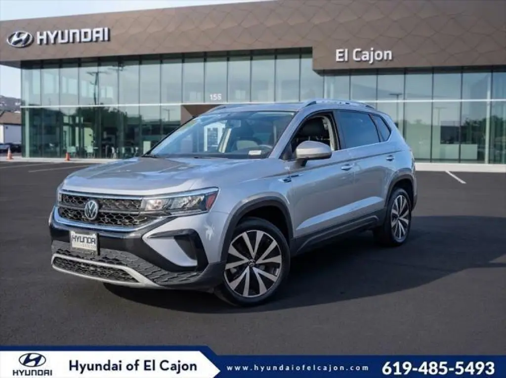 Volkswagen Taos 2022 SE 4p SUV