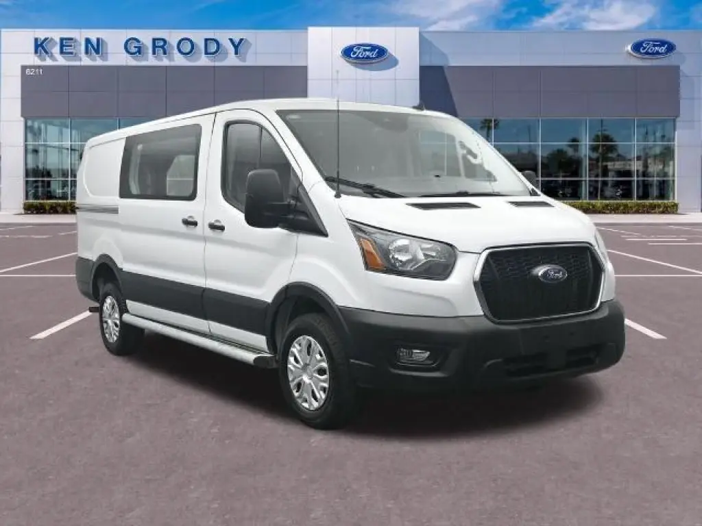 Ford Transit 2025 250 3dr SWB Tech Roof Camioneta de Carga