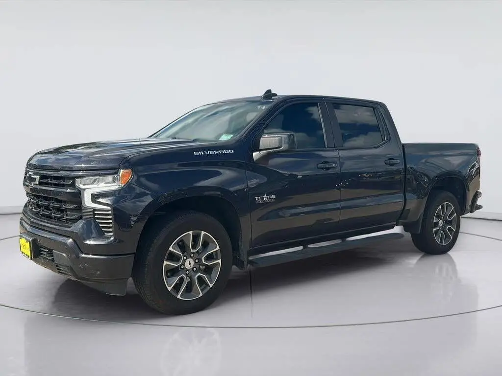 Chevrolet Silverado 1500 2023 4x2 RST 4 puertas Crew Cab caja de 1,78 m