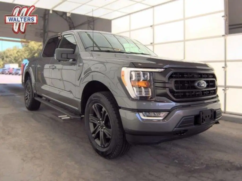 Ford F-150 2023 4x4 XLT 4p SuperCrew 5.5 ft. CB
