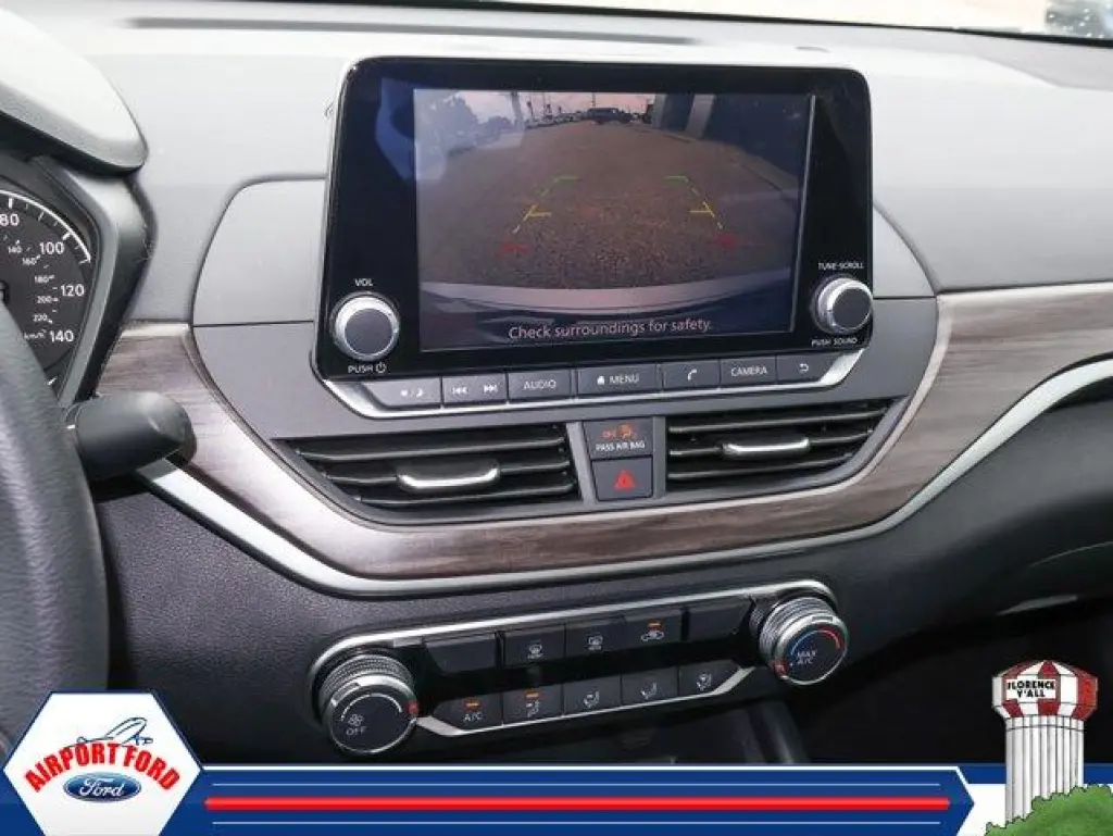 Nissan Altima 2025 2.5 SV Sedán de 4 puertas