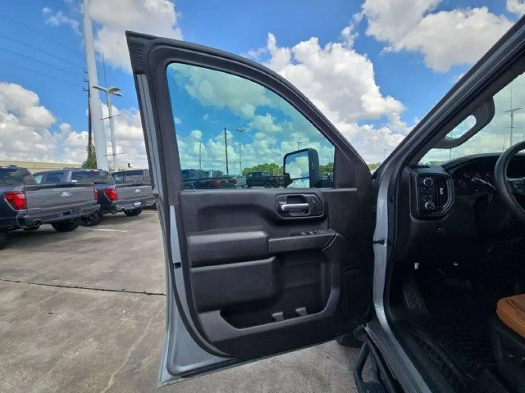 Chevrolet Silverado 2500HD 2024 4x4 Custom 4dr Crew Cab SB