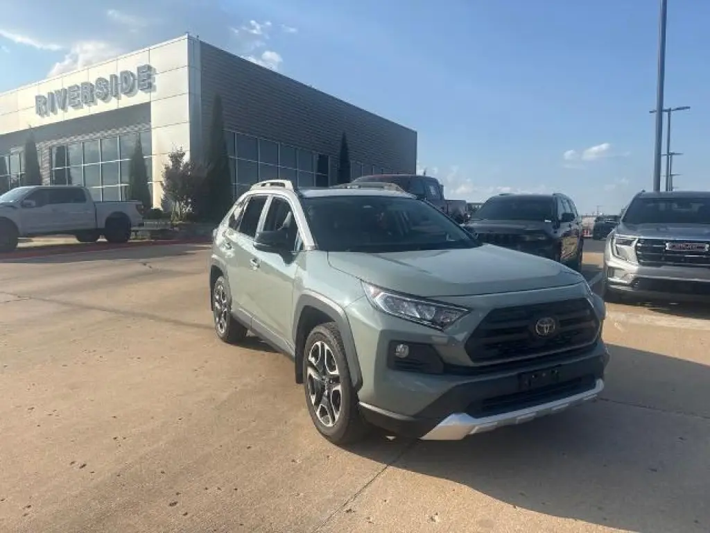 Toyota RAV4 2019 AWD Aventura 4p SUV
