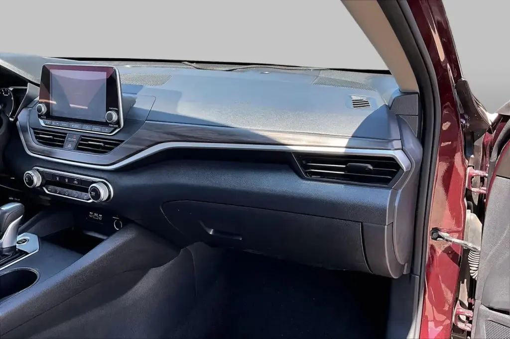 Nissan Altima 2025 2.5 SV 4p Sedan