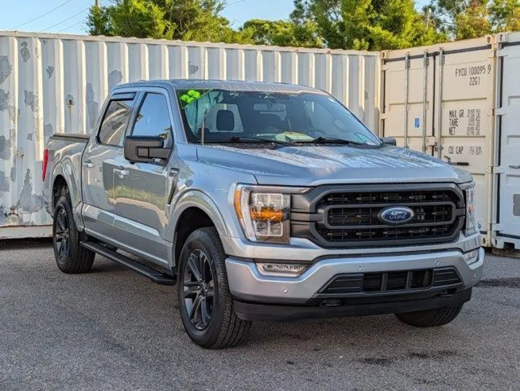 Ford F-150 2023 4x4 XLT 4dr SuperCrew 5.5 ft. SB