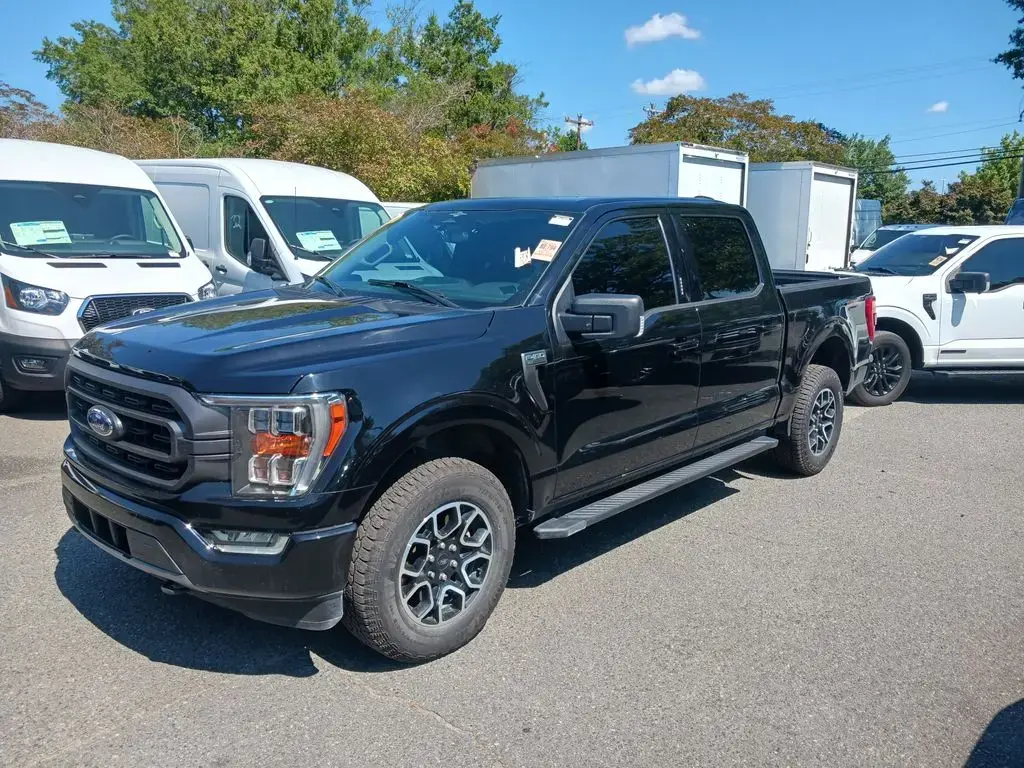 Ford F-150 2023 4x4 XLT 4dr SuperCrew 5.5 ft. SB