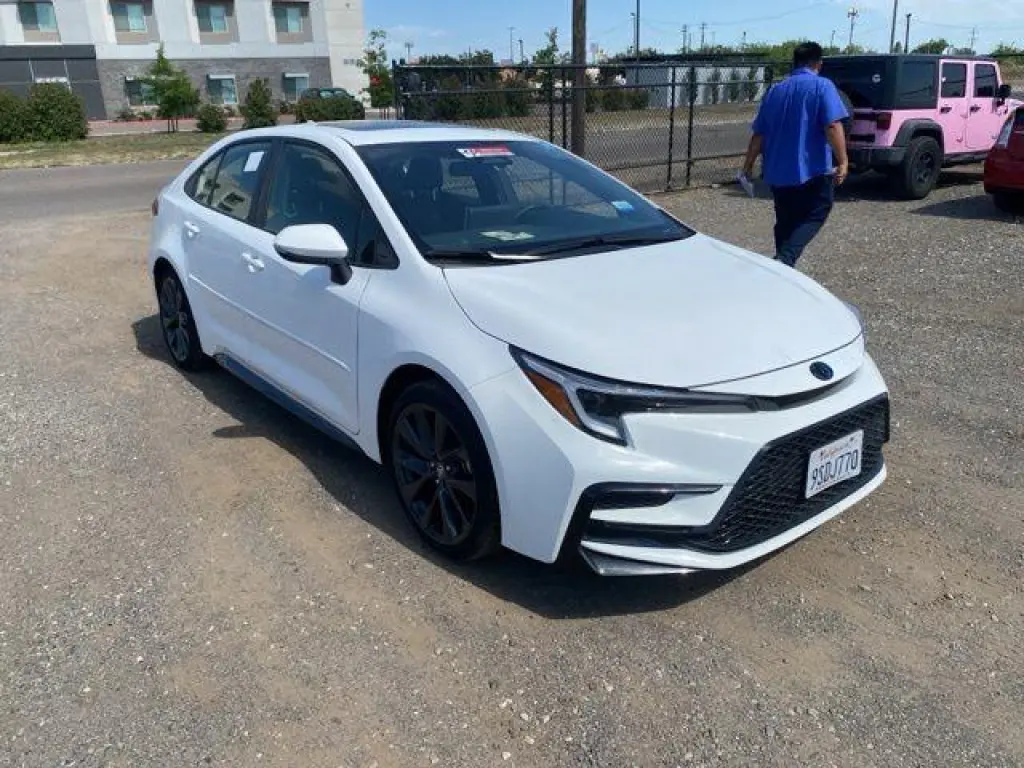 Toyota Corolla Hybrid 2025 SE 4dr Sedan