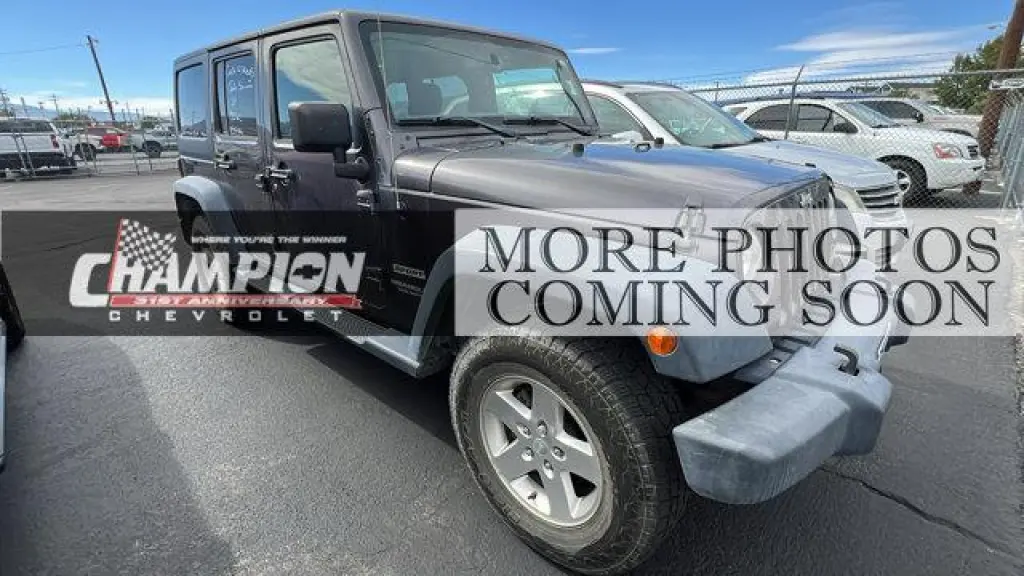 Jeep Wrangler Unlimited 2016 4x4 Sport 4p SUV