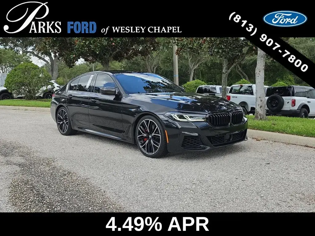 BMW Serie 5 2021 AWD M550i xDrive 4dr Sedán