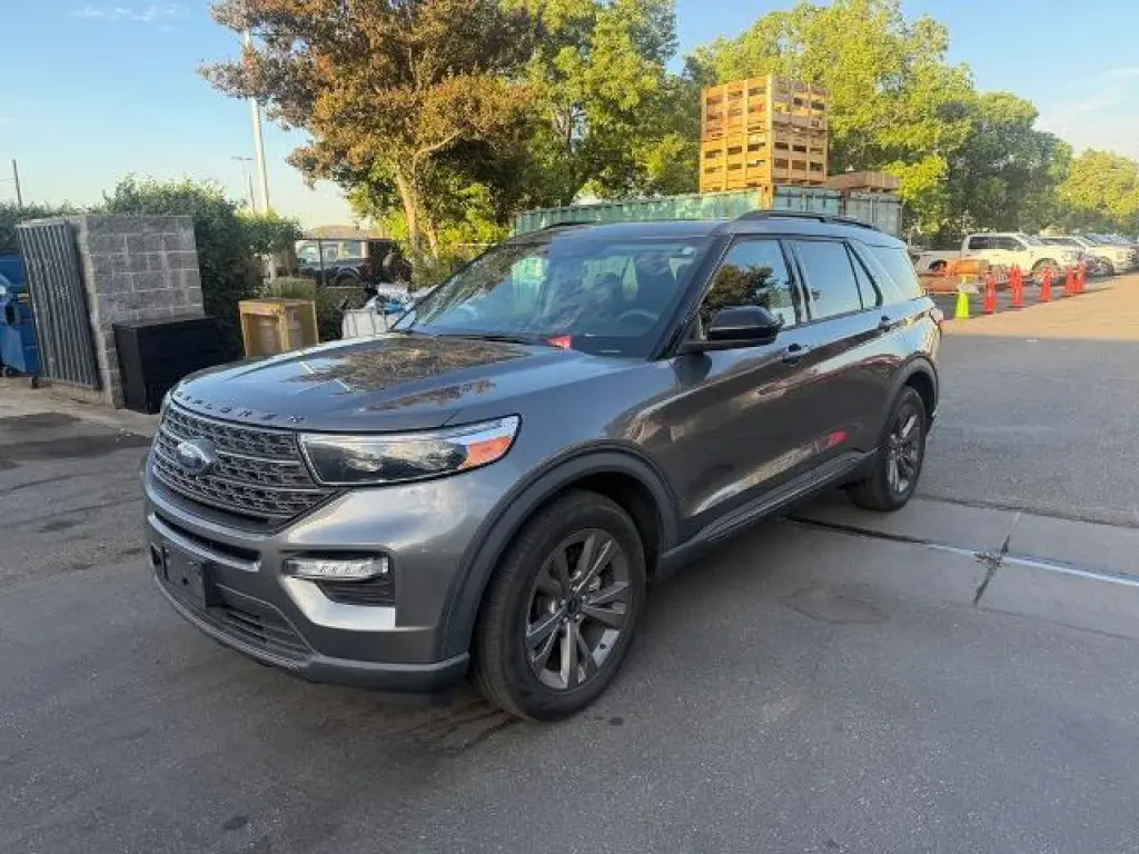 Ford Explorer 2023 XLT 4p SUV