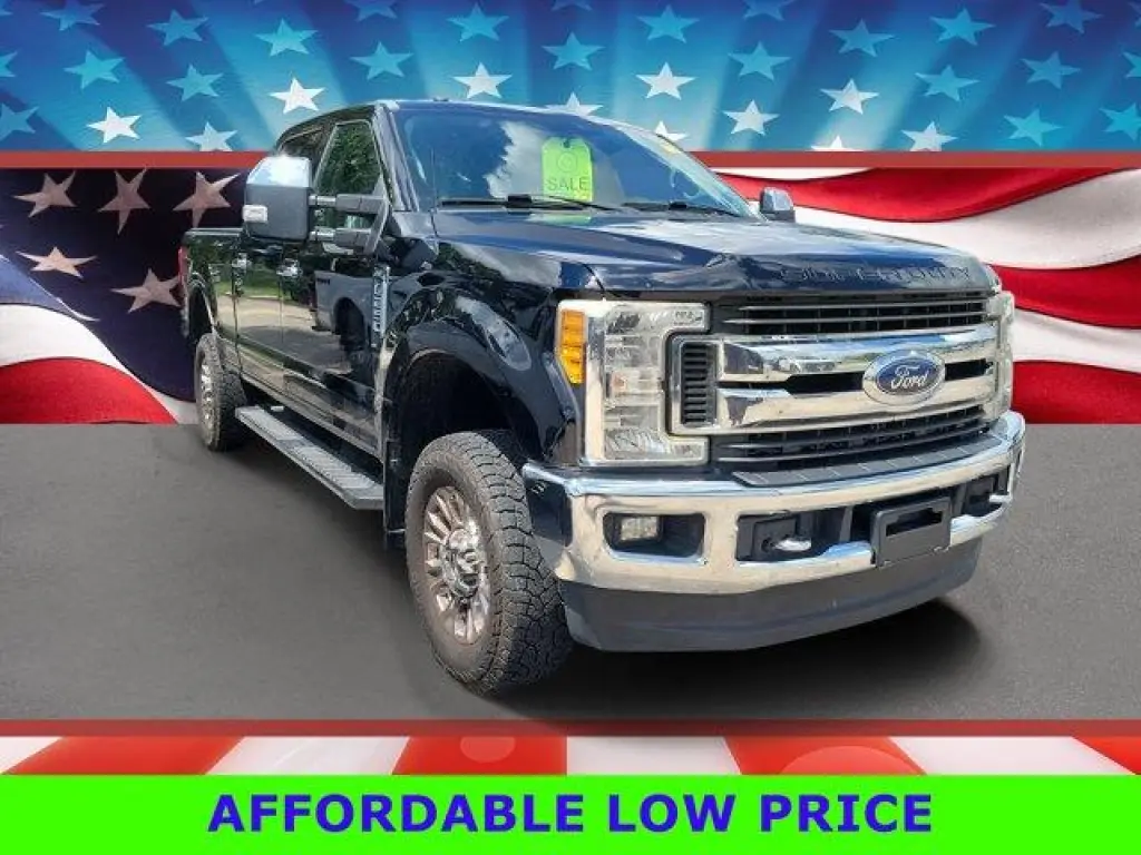 Ford F-250 Super Duty 2017 4x4 XLT 4dr Crew Cab 6.8 ft. SB Pickup
