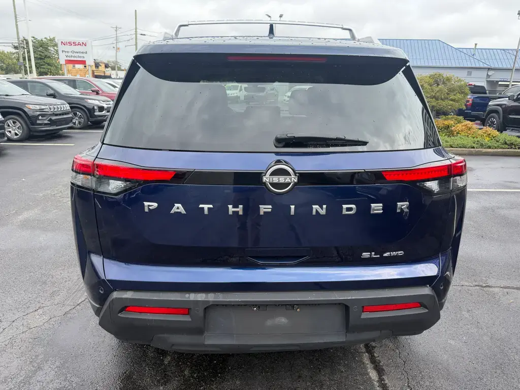 Nissan Pathfinder 2023 AWD SL 4dr SUV