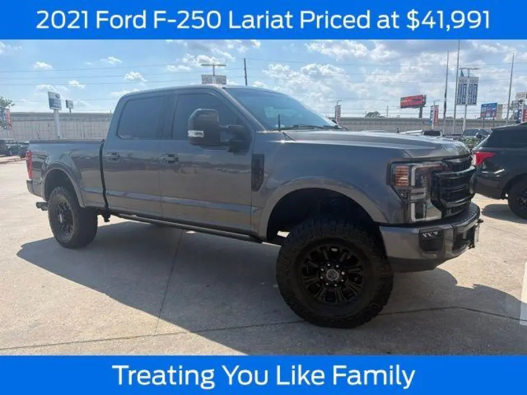 Ford F-250 Super Duty 2021 4x4 Lariat 4dr Crew Cab 6.8 ft. SB Pickup