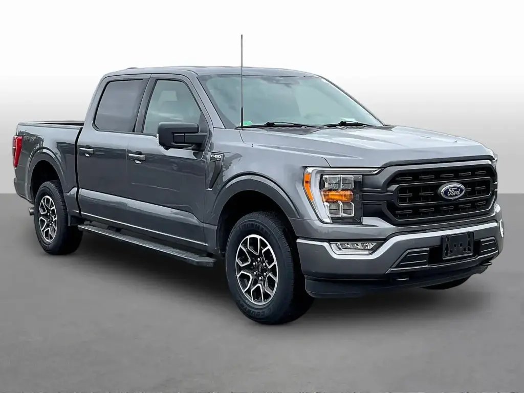 Ford F-150 2022 4x4 XLT 4dr SuperCrew 5.5 ft. SB