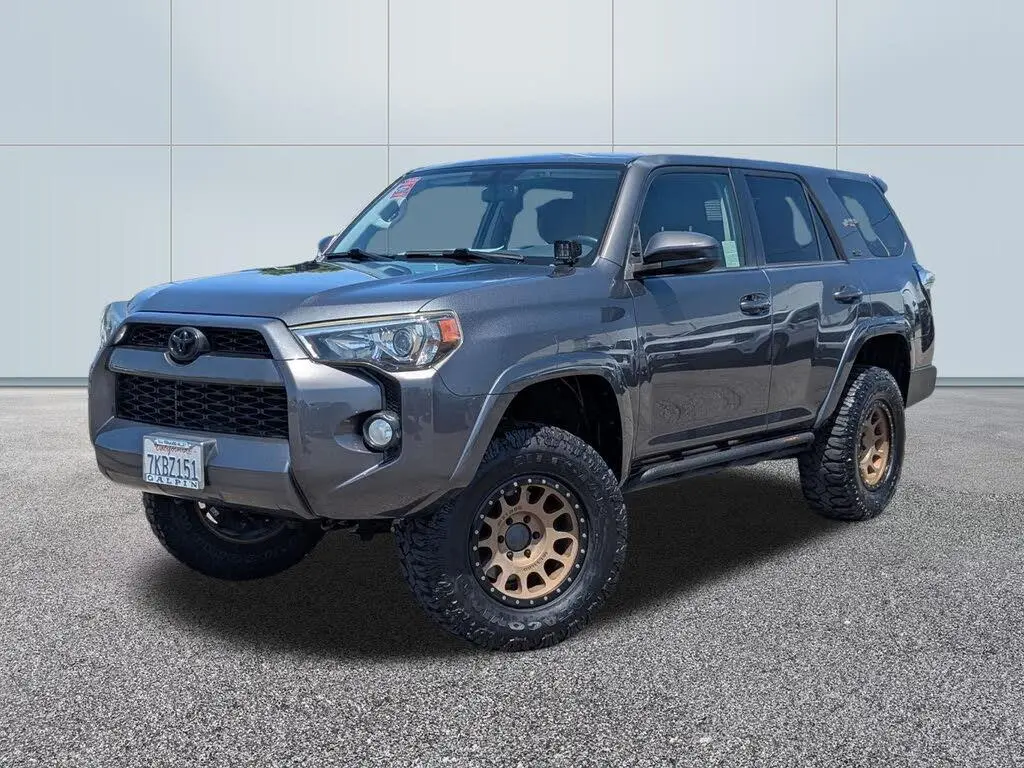 Toyota 4Runner 2015 AWD Limited 4dr SUV