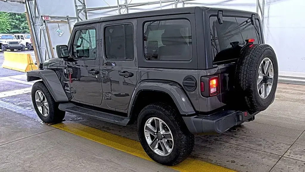 Jeep Wrangler Unlimited 2022 4x4 Sahara 4dr SUV