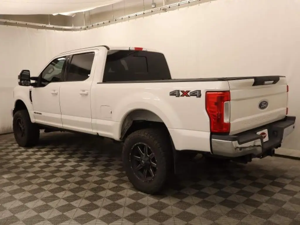 Ford F-250 Super Duty 2018 4x4 Lariat 4dr Crew Cab 8 ft. LB Pickup