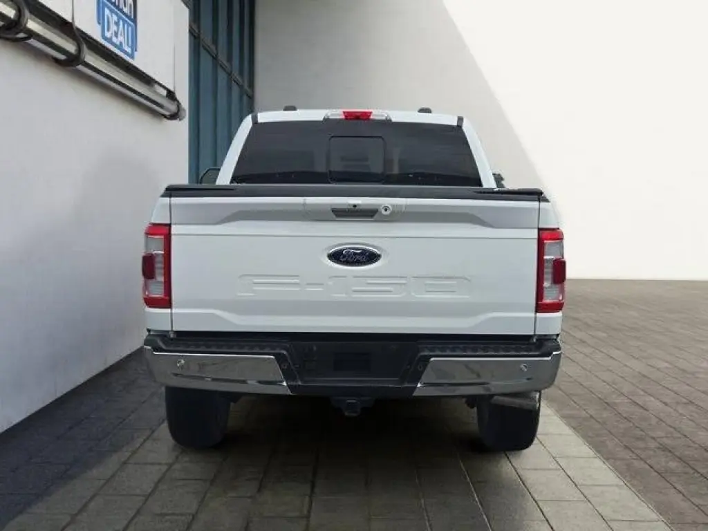 Ford F-150 2022 4x4 Lariat 4dr SuperCrew 5.5 ft. SB