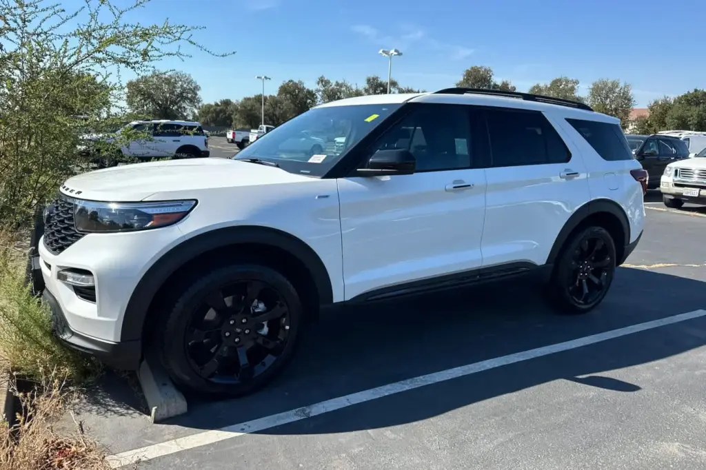 Ford Explorer 2023 AWD ST-Line 4dr SUV