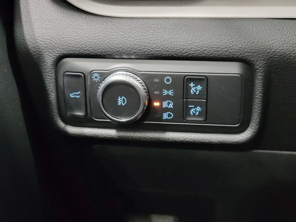 Ford Explorer 2020 AWD XLT 4dr SUV