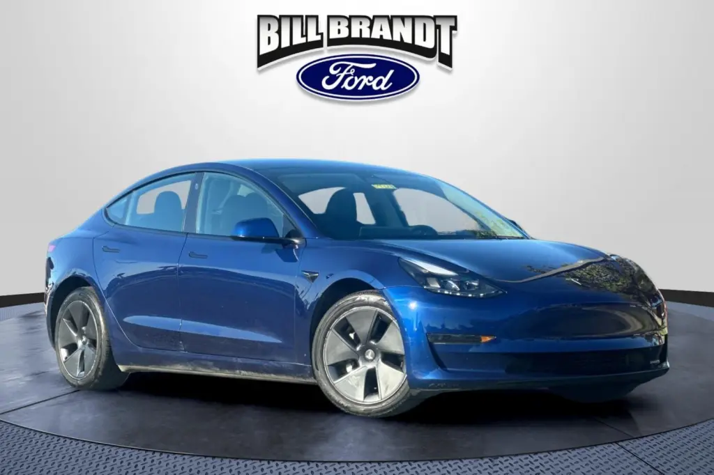 Tesla Model 3 2023 4dr Sedan