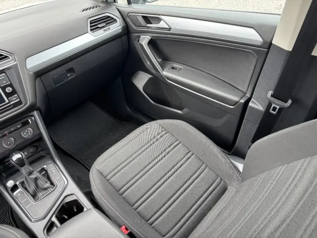 Volkswagen Tiguan 2023 S 4p SUV
