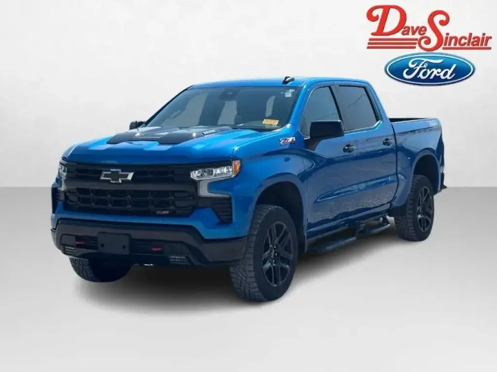 Chevrolet Silverado 1500 2024 4x4 LT Trail Boss 4p Cab Crew 5.8 ft. CB