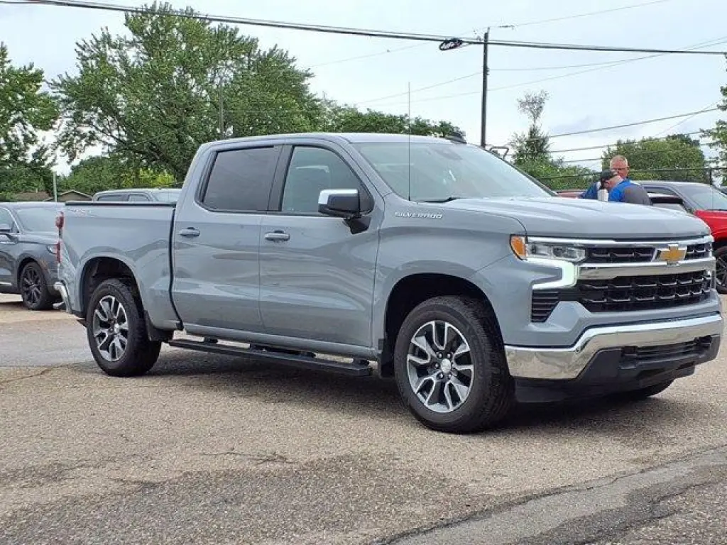 Chevrolet Silverado 1500 2024 4x4 LT 4dr Crew Cab 5.8 ft. SB w/2FL