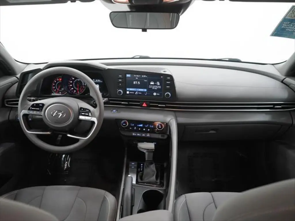 Hyundai ELANTRA 2023 SEL 4dr Sedan
