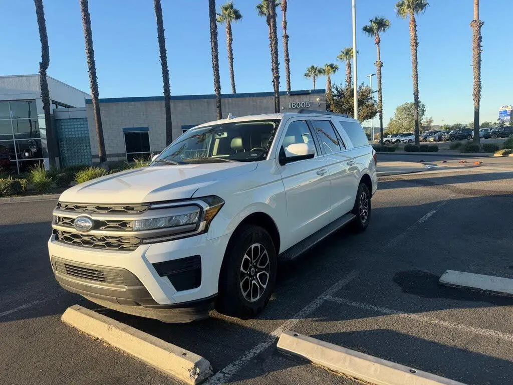 Ford Expedition MAX 2024 4x2 XLT 4p SUV