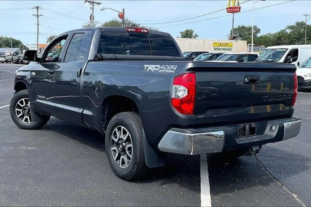 Toyota Tundra 2020 4x4 SR5 4dr Double Cab Pickup SB