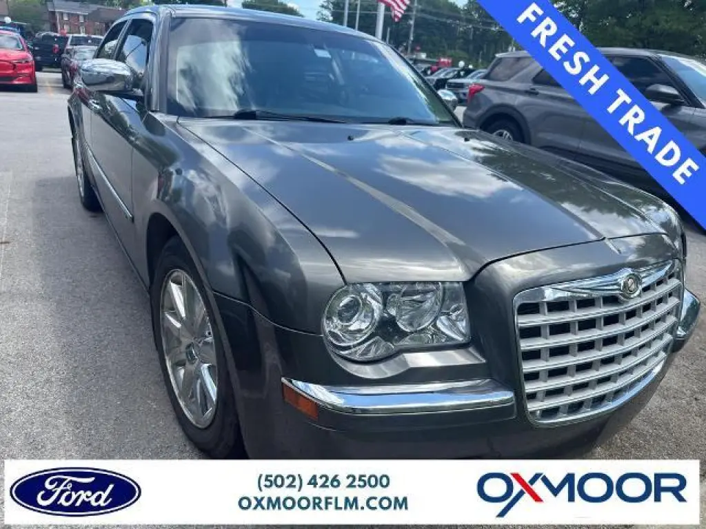 Chrysler 300 2010 C HEMI 4dr Sedan