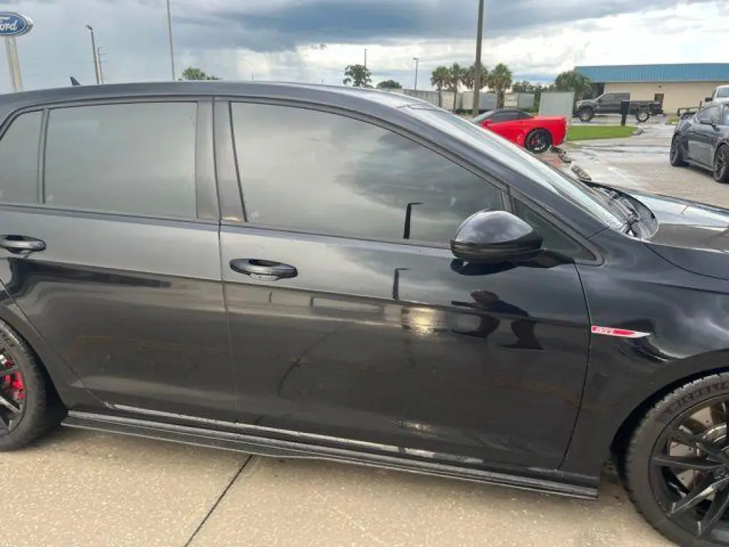 Volkswagen Golf GTI 2021 S 4p Hatchback 6M
