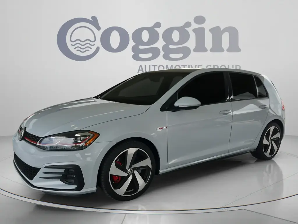 Volkswagen Golf GTI 2018 S 4p Hatchback 6M