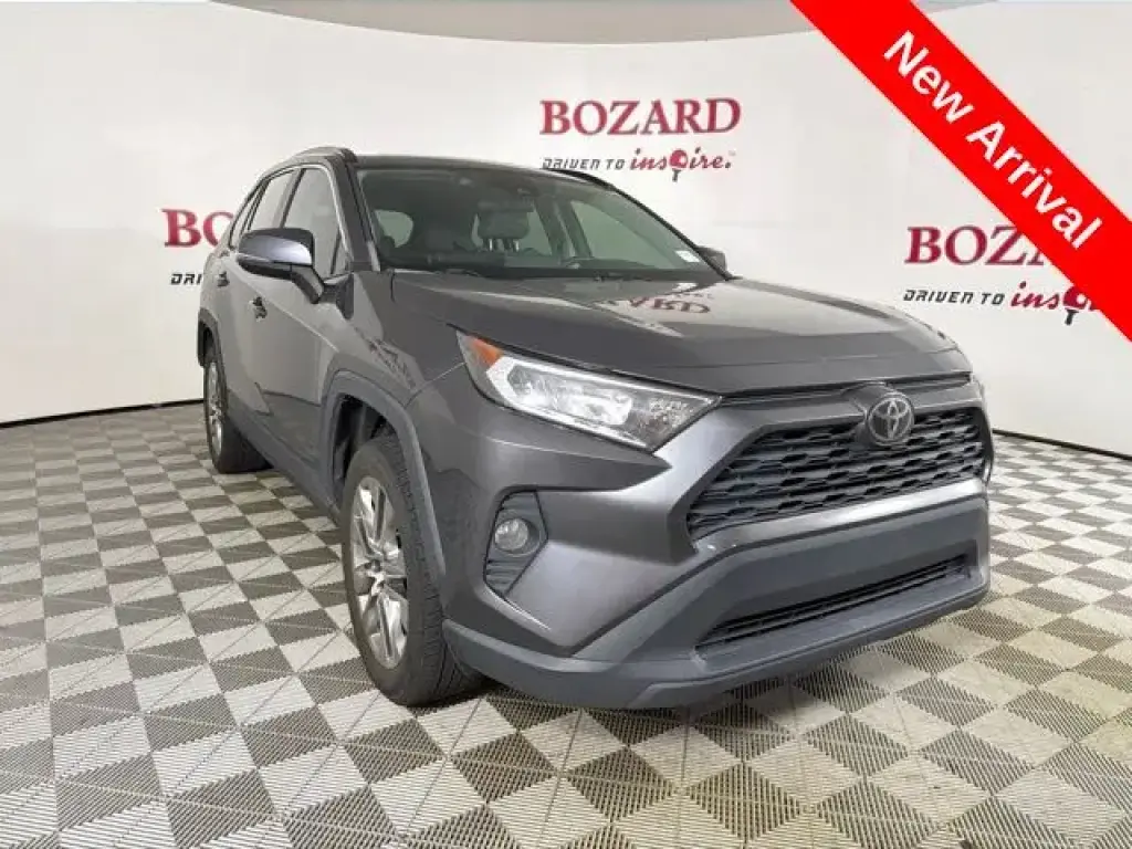 Toyota RAV4 2021 XLE Premium 4p SUV