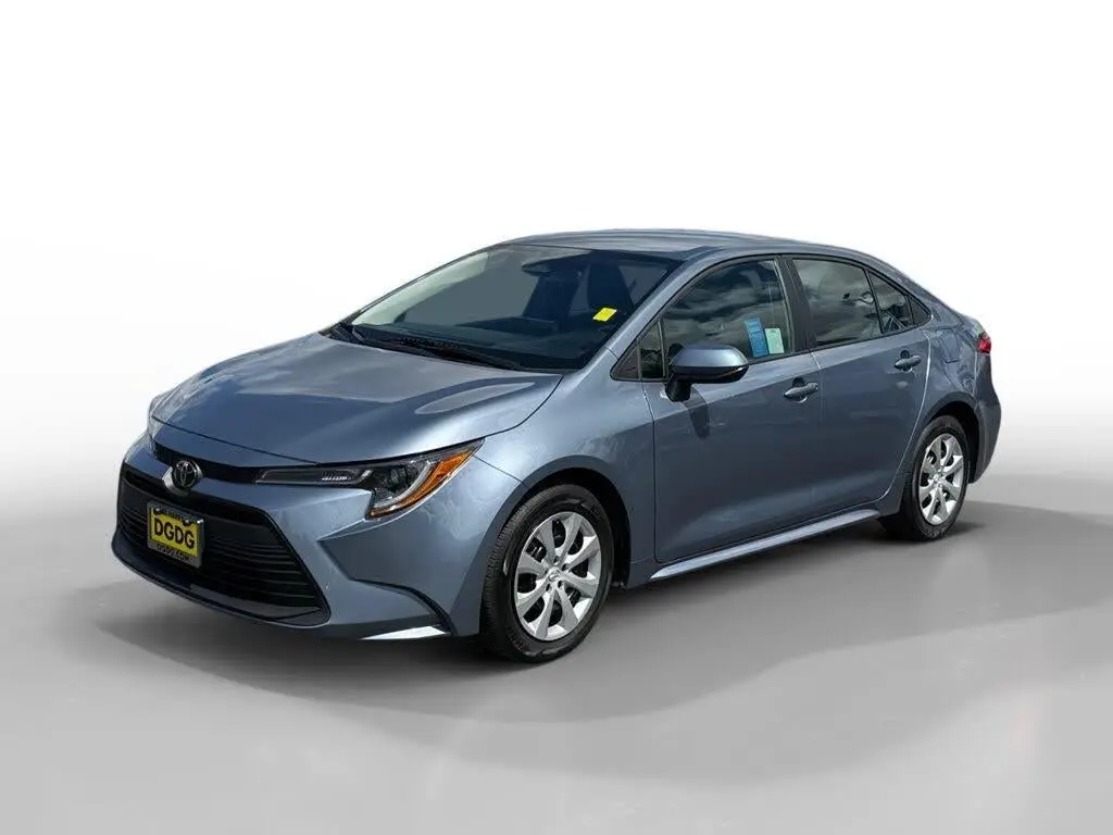 Toyota Corolla 2025 LE 4p Sedan