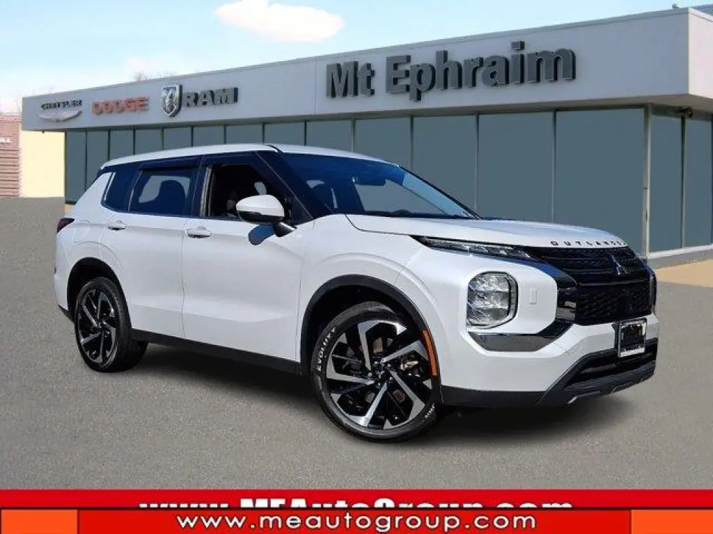Mitsubishi Outlander 2022 AWD ES 4p SUV