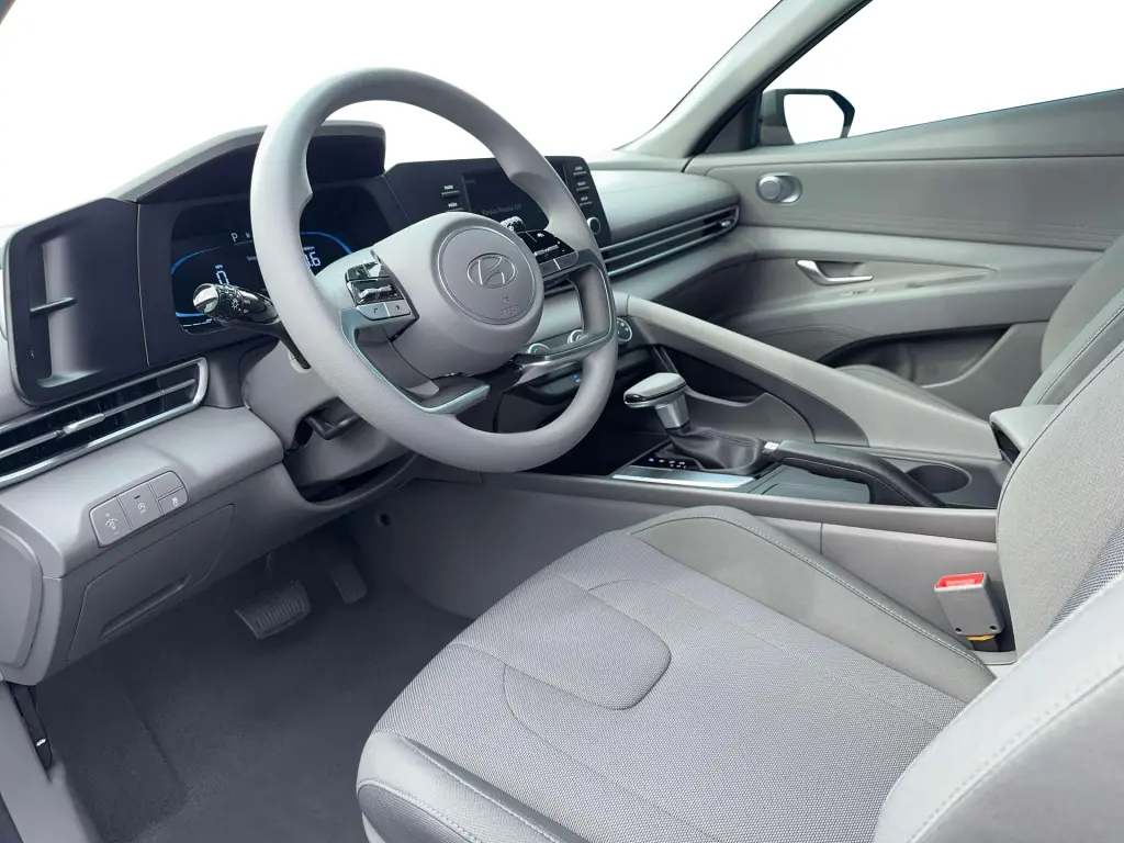 Hyundai ELANTRA 2026 SE 4dr Sedán