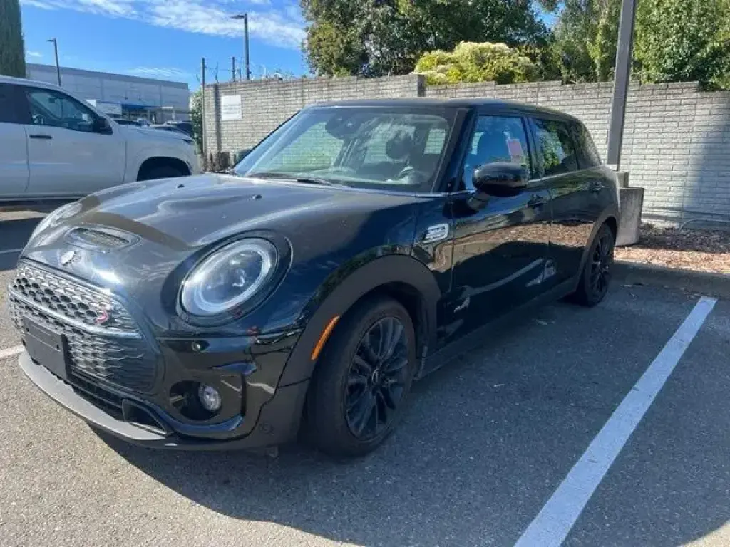 MINI Clubman 2022 tracción en todas las ruedas Cooper S ALL4 4p Wagon