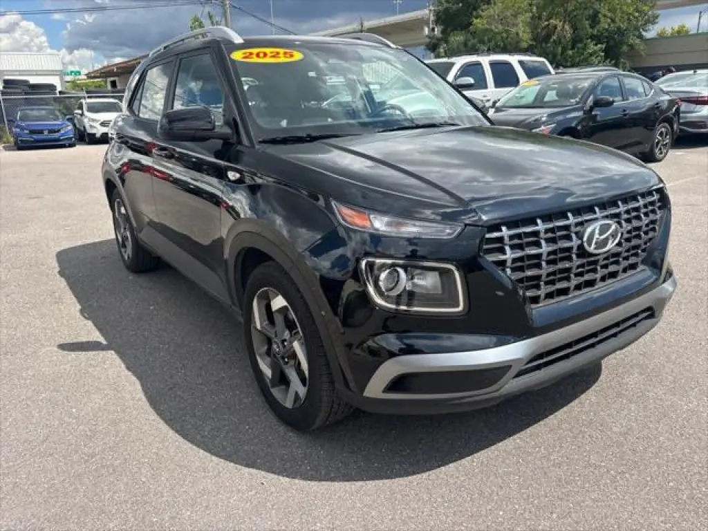 Hyundai VENUE 2025 SEL 4p Crucero