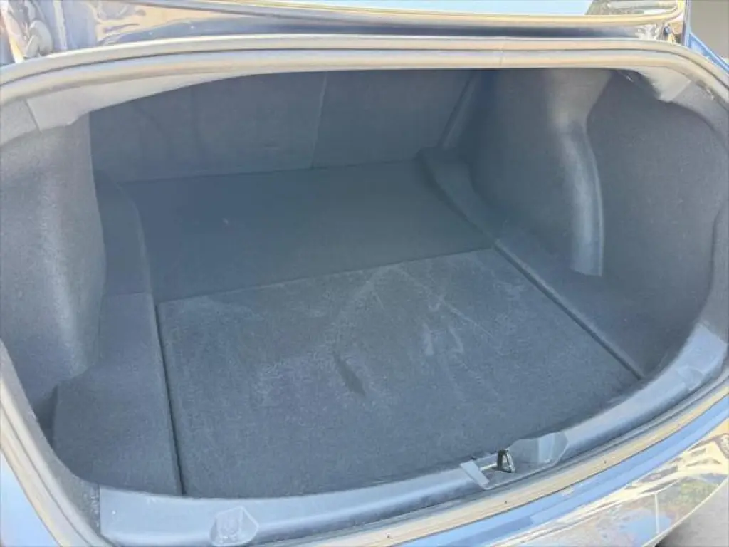 Tesla Model 3 2023 Sedán de 4 puertas